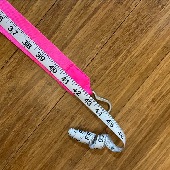 Lululemon Travel Pooch - Pink - Picture 8 of 9